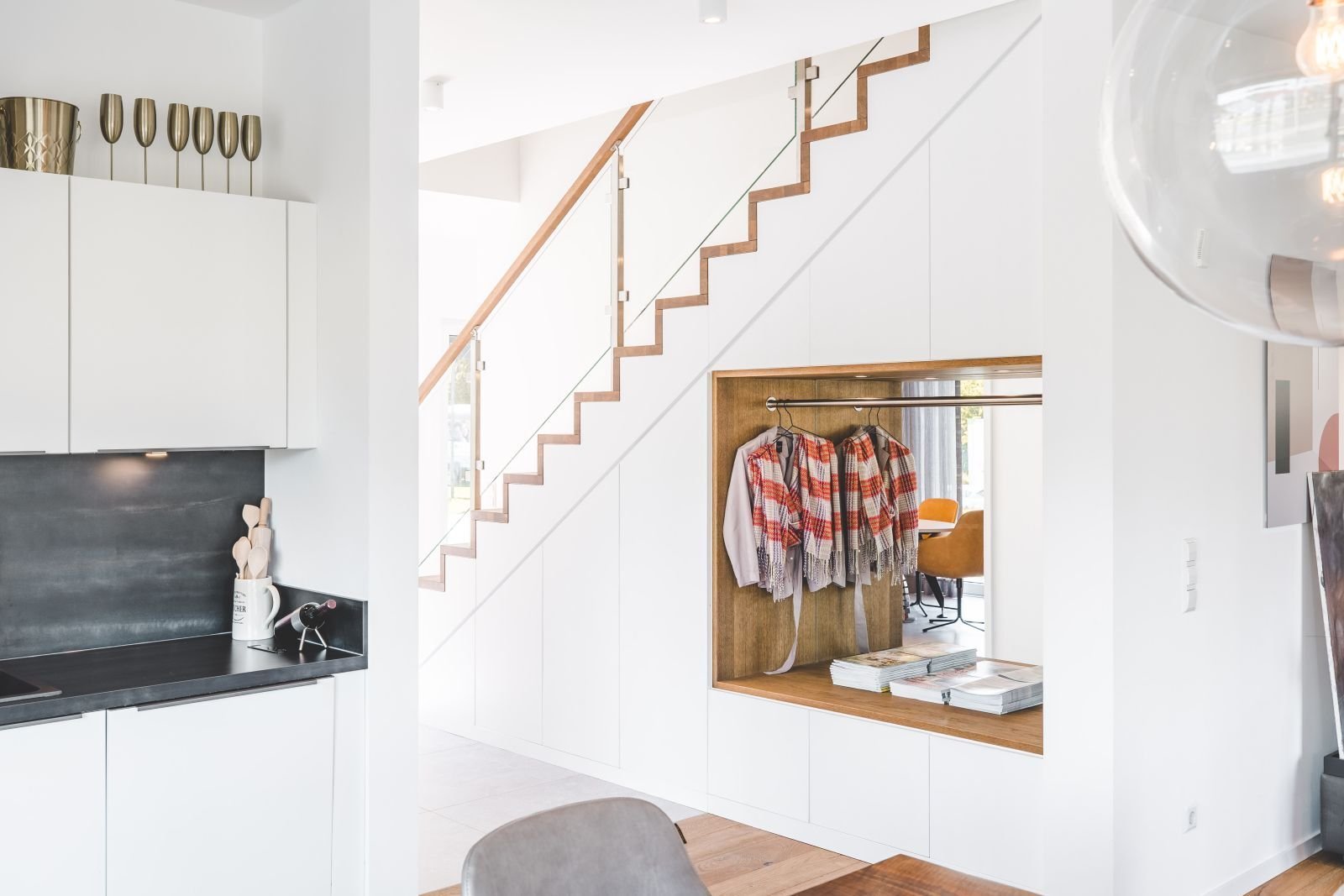 EINZUGSFERTIG! - BAUHAUS-ARCHITEKTUR IN OKAL-DESIGN - Bauhaus 13