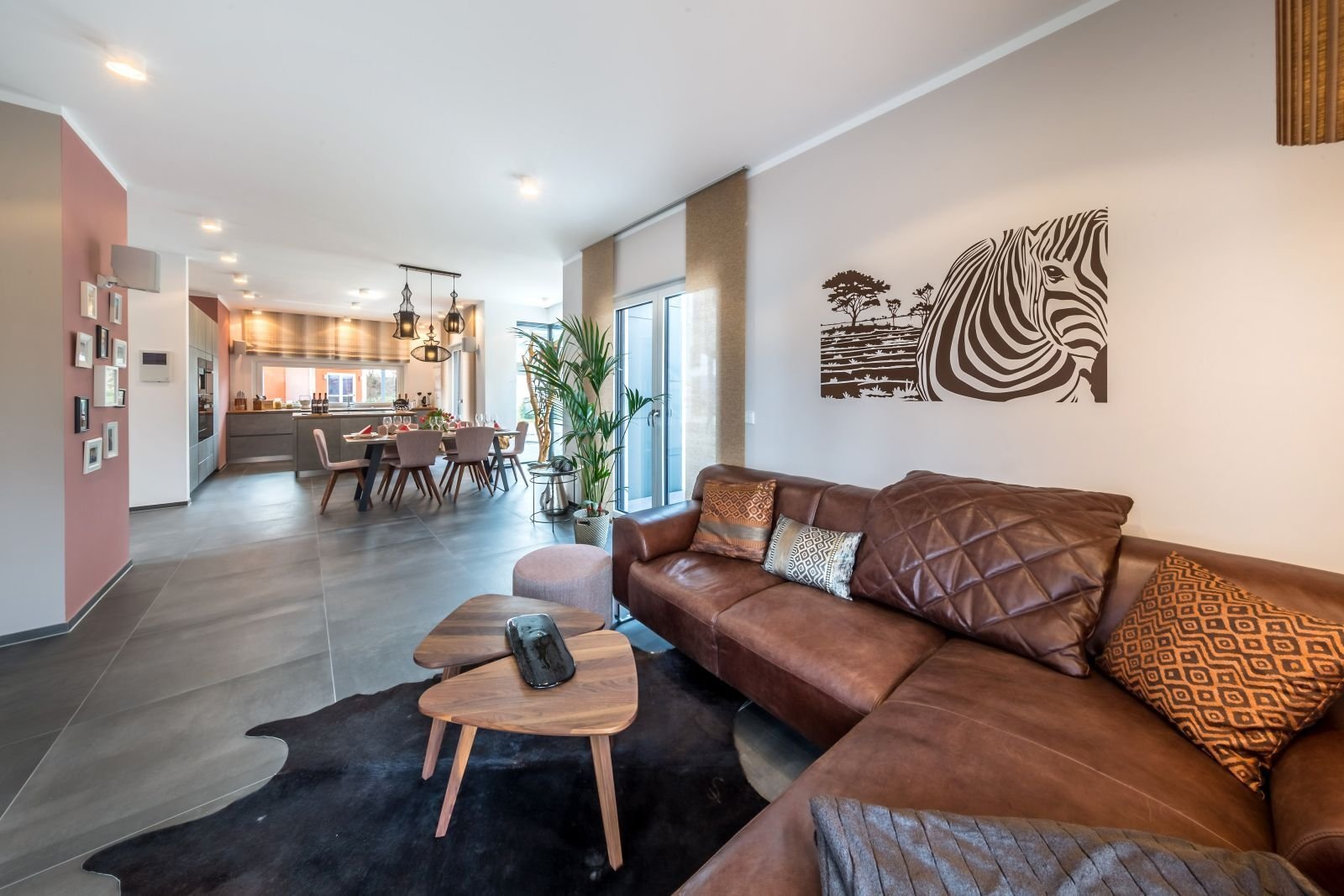 Walmdachvilla für Anspruchsvolle – Bauplatzsuche diskret & persönlich